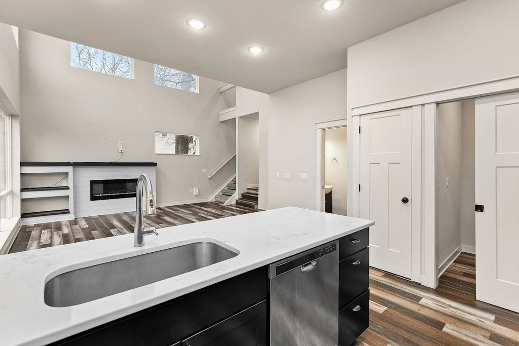 1601 32nd Street, Des Moines, IA 50311