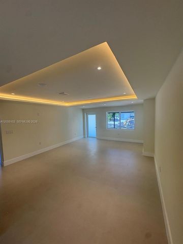 841 NE 4th Pl, Hialeah, FL 33010