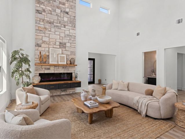 22115 Touring Ln, San Antonio, TX 78257