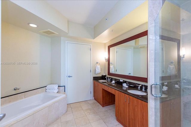 18001 Collins Ave 1414, Sunny Isles Beach, FL 33160