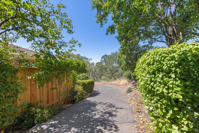 2428 Cody Ct, Rocklin, CA 95765
