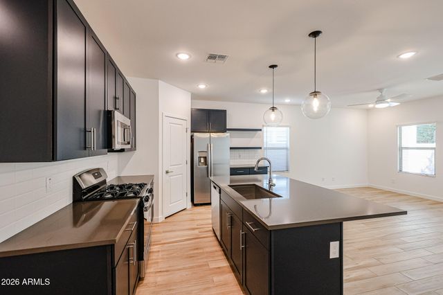 7763 N 86th Lane, Glendale, AZ 85305