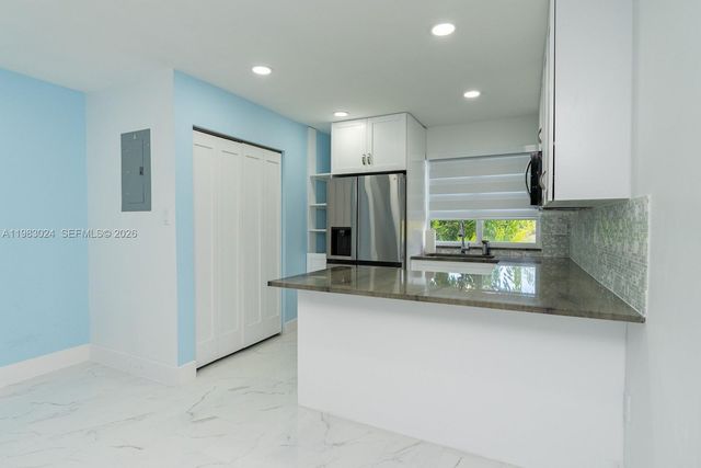 13270 SW 103rd Ter 2, Miami, FL 33186