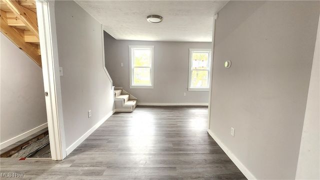 1457 E 289th Street, Wickliffe, OH 44092