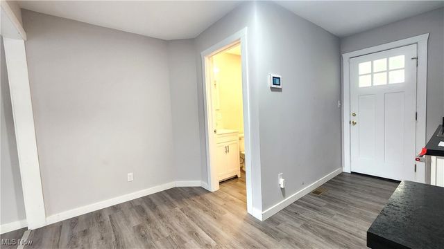 1457 E 289th Street, Wickliffe, OH 44092