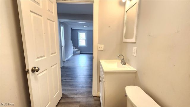 1457 E 289th Street, Wickliffe, OH 44092