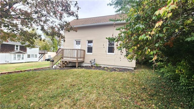 1457 E 289th Street, Wickliffe, OH 44092