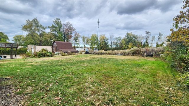 1457 E 289th Street, Wickliffe, OH 44092