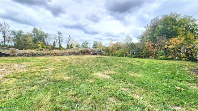 1457 E 289th Street, Wickliffe, OH 44092