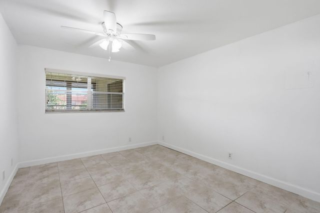 164 Seville G, Delray Beach, FL 33446