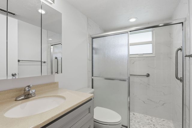 164 Seville G, Delray Beach, FL 33446