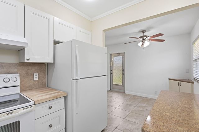 164 Seville G, Delray Beach, FL 33446