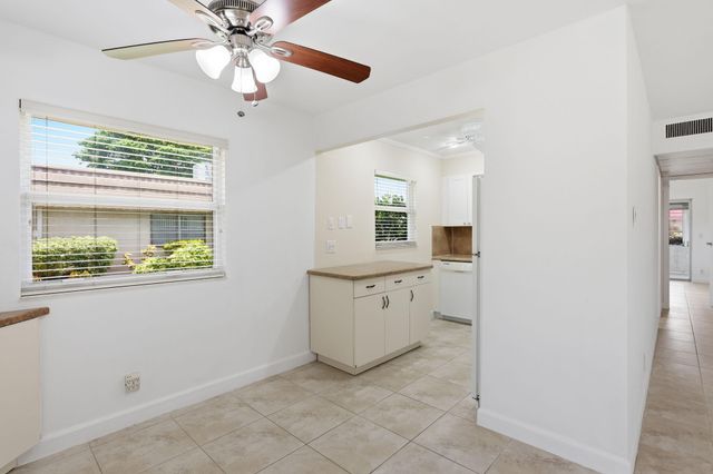 164 Seville G, Delray Beach, FL 33446