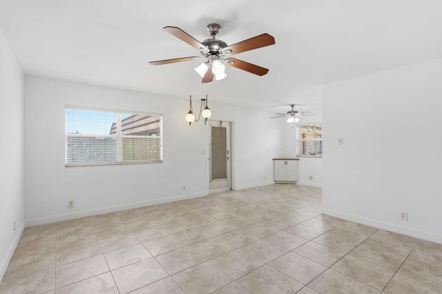 164 Seville G, Delray Beach, FL 33446