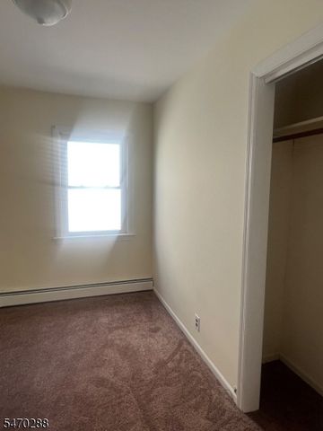 586 Sweetland Ave, Hillside Twp., NJ 07205