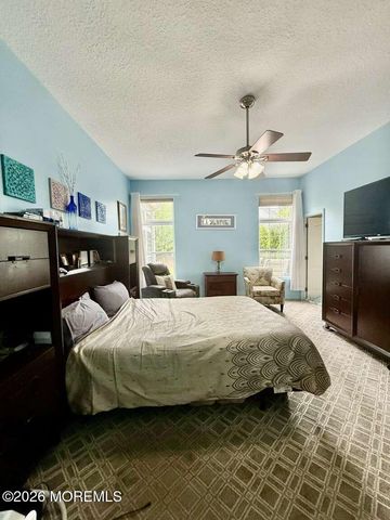 9 Summerfield Drive, Lakewood, NJ 08701