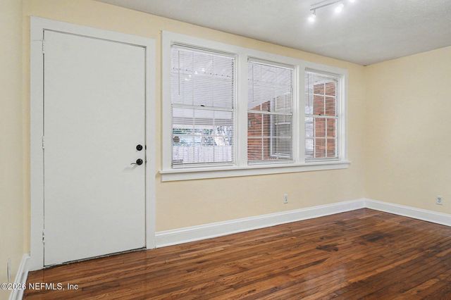 318 TROUT RIVER Drive, Jacksonville, FL 32208