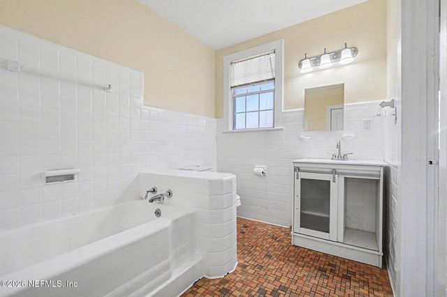 318 TROUT RIVER Drive, Jacksonville, FL 32208