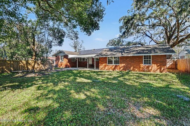 318 TROUT RIVER Drive, Jacksonville, FL 32208