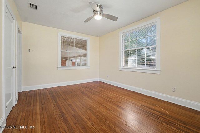 318 TROUT RIVER Drive, Jacksonville, FL 32208