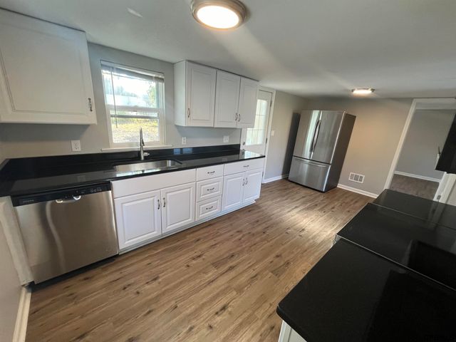 4619 Saratoga Street, Omaha, NE 68104