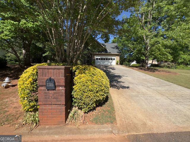 2315 Shore View Way, Suwanee, GA 30024