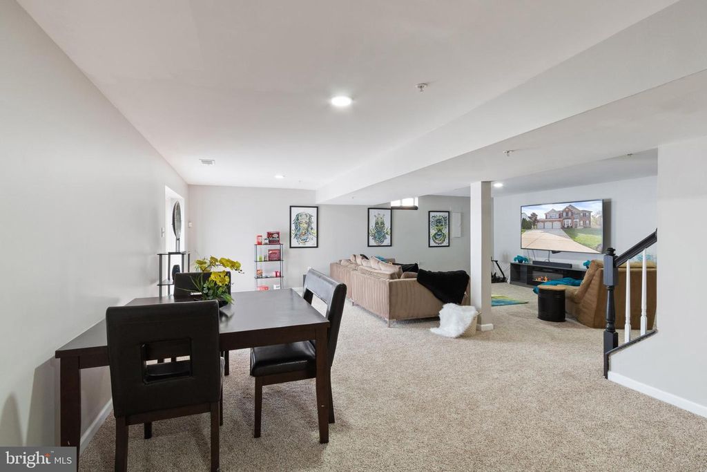 Image 34 of property listing at 10102 MIKE RD, Fort Washington, MD 20744