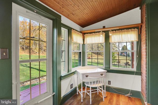 950 ROSSTOWN RD, Lewisberry, PA 17339