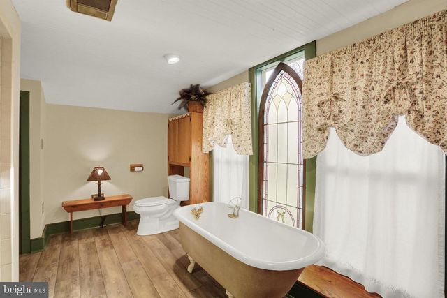 950 ROSSTOWN RD, Lewisberry, PA 17339