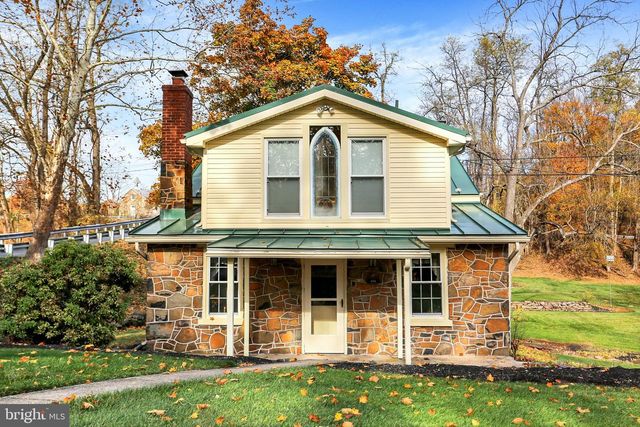 950 ROSSTOWN RD, Lewisberry, PA 17339