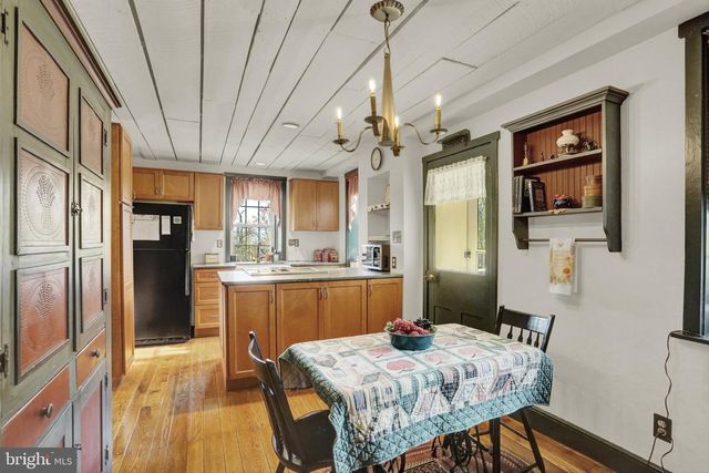 950 ROSSTOWN RD, Lewisberry, PA 17339