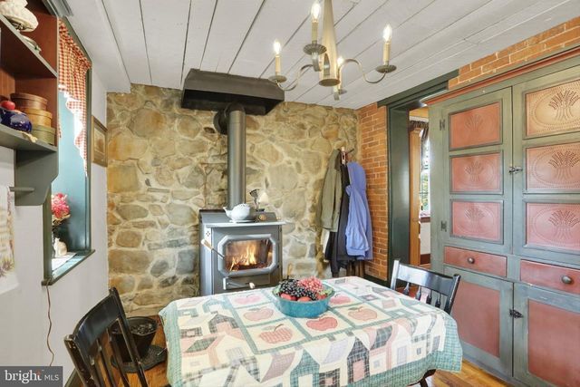 950 ROSSTOWN RD, Lewisberry, PA 17339