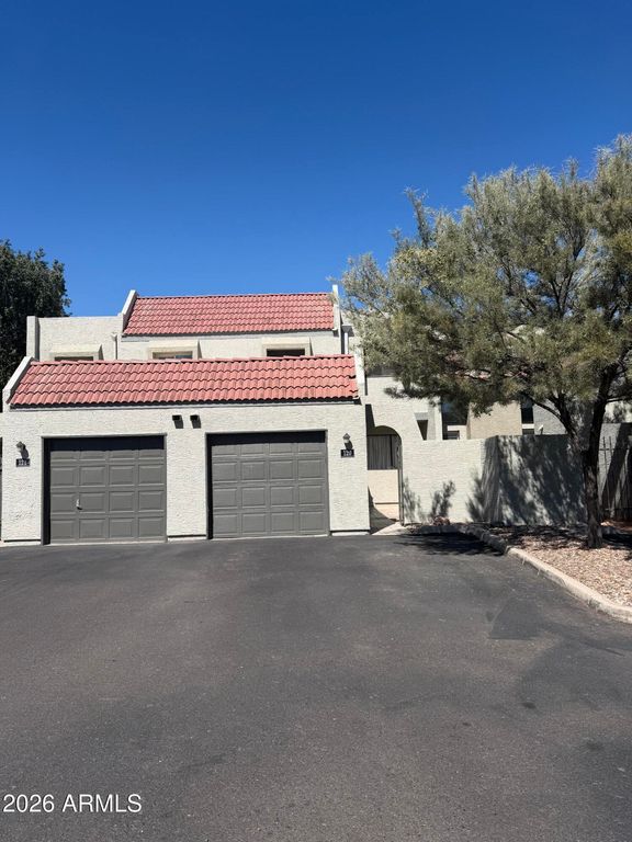 2524 S EL PARADISO -- 120, Mesa, AZ 85202