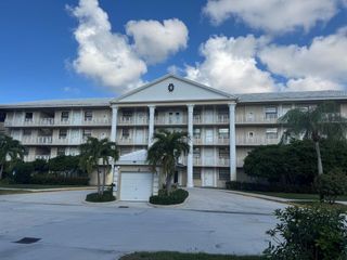 3521 Village Boulevard 104, West Palm Beach, FL 33409