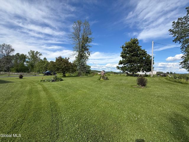50 W Starbuck Lane, Fort Ann, NY 12827