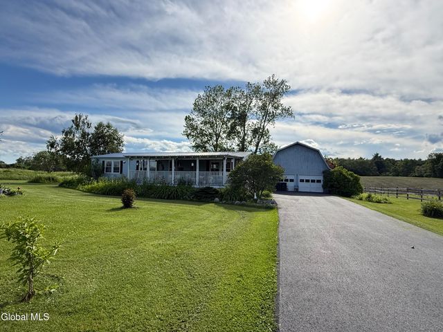 50 W Starbuck Lane, Fort Ann, NY 12827