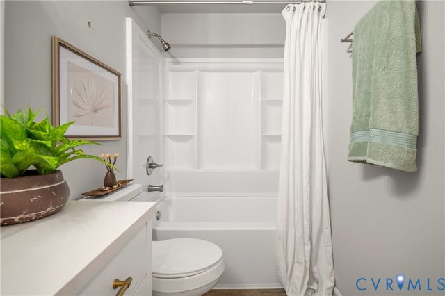 4400 Treely Rd, Chester, VA 23831