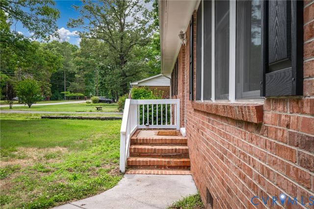 4400 Treely Rd, Chester, VA 23831