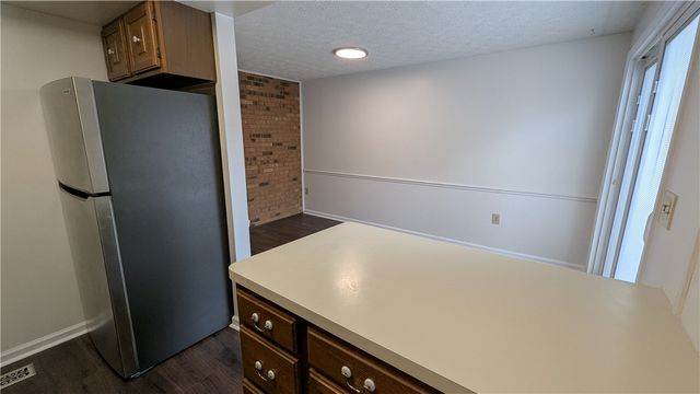 2633 S Kings Arms Circle, Centerville, OH 45440