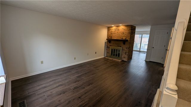 2633 S Kings Arms Circle, Centerville, OH 45440