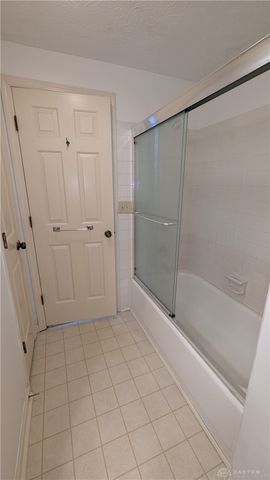 2633 S Kings Arms Circle, Centerville, OH 45440