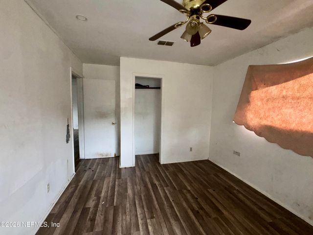 2051 FRANK E Avenue, Jacksonville, FL 32208