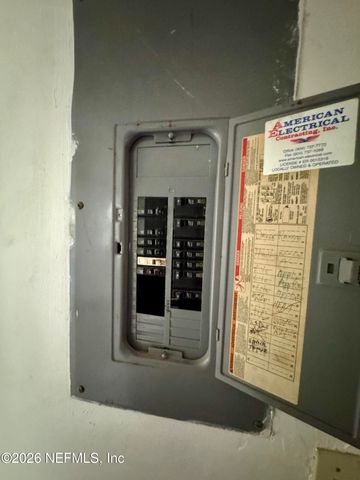 2051 FRANK E Avenue, Jacksonville, FL 32208