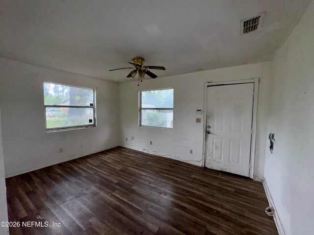 2051 FRANK E Avenue, Jacksonville, FL 32208