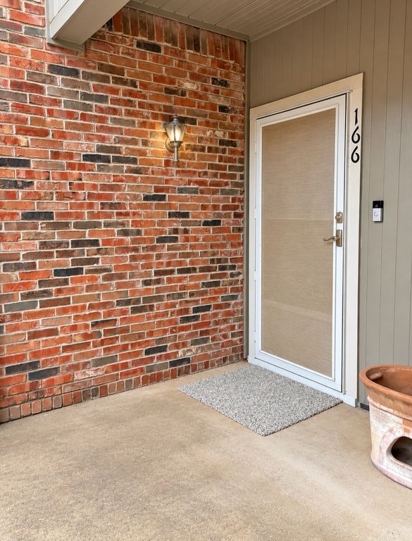 2700 Silver Creek Drive 166, Arlington, TX 76006 — photo 2