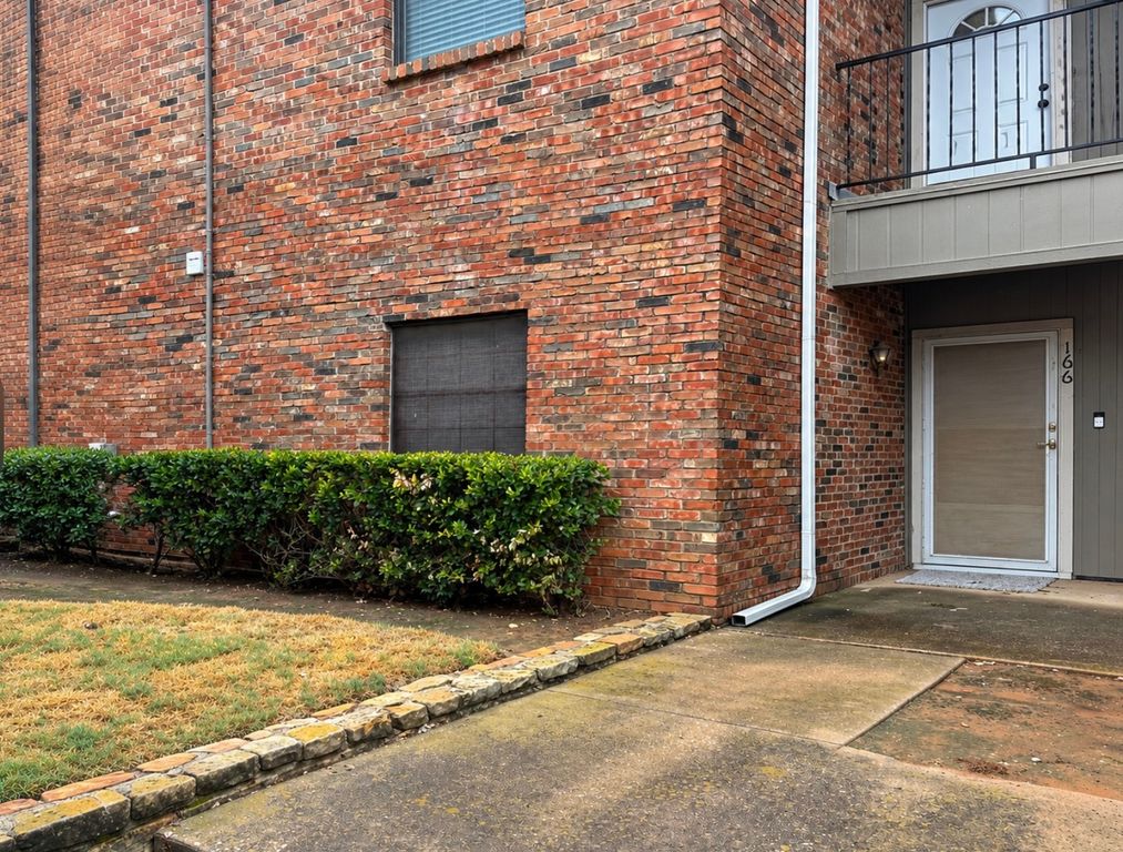 2700 Silver Creek Drive 166, Arlington, TX 76006 — photo 3