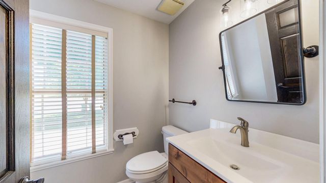 2426 Wilshire Lane NE, Rochester, MN 55906