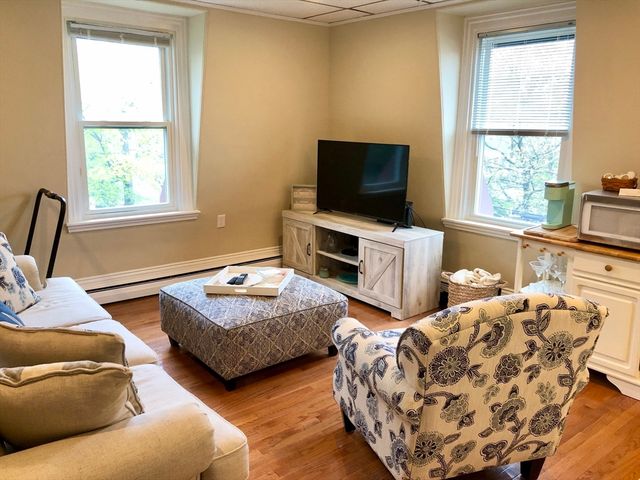 154 Central St 10, Somerville, MA 02145