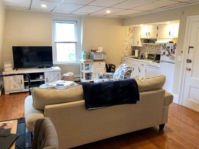 154 Central St 10, Somerville, MA 02145