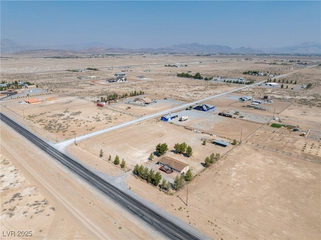 2600 West Gamebird Road, Pahrump, NV 89048